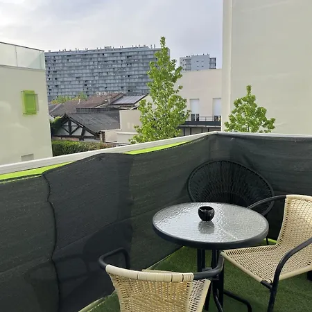 Apartament Cosy, Lumineux & Balcon A