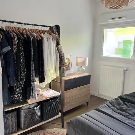 Apartament Cosy, Lumineux & Balcon A Bordeaux