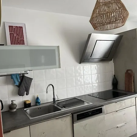 Apartament Cosy, Lumineux & Balcon A